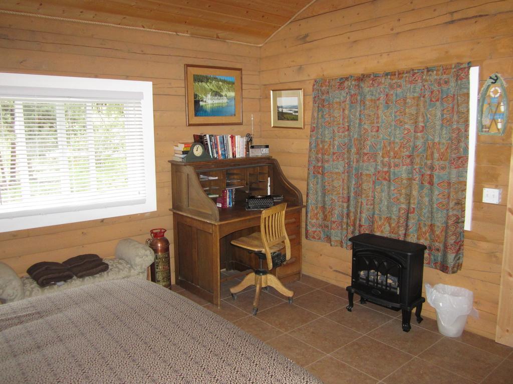 Six Mile River Resort Tagish Camera foto